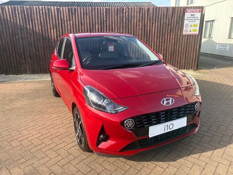 HYUNDAI i10